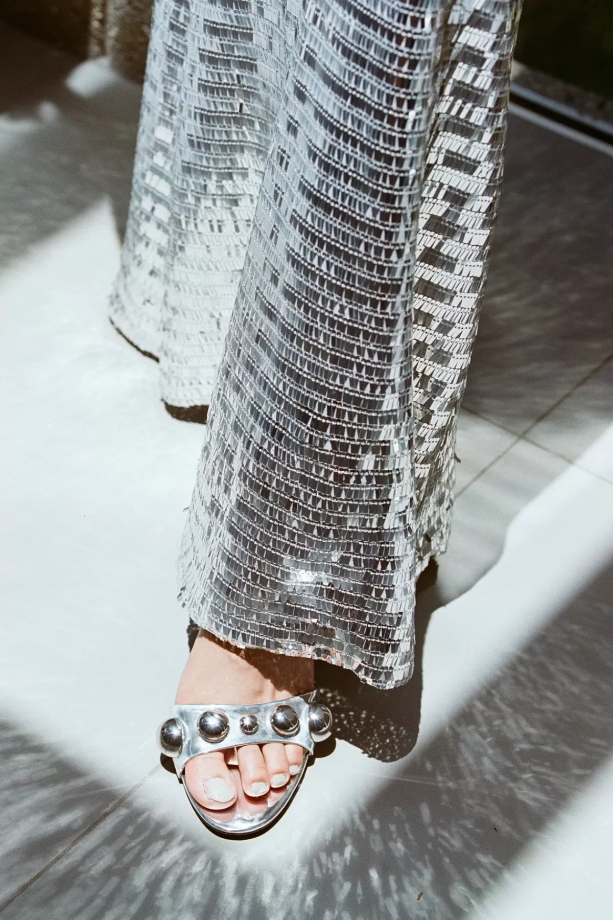 Heels<SIMONMILLER Dome Stud Verner Heel in silver