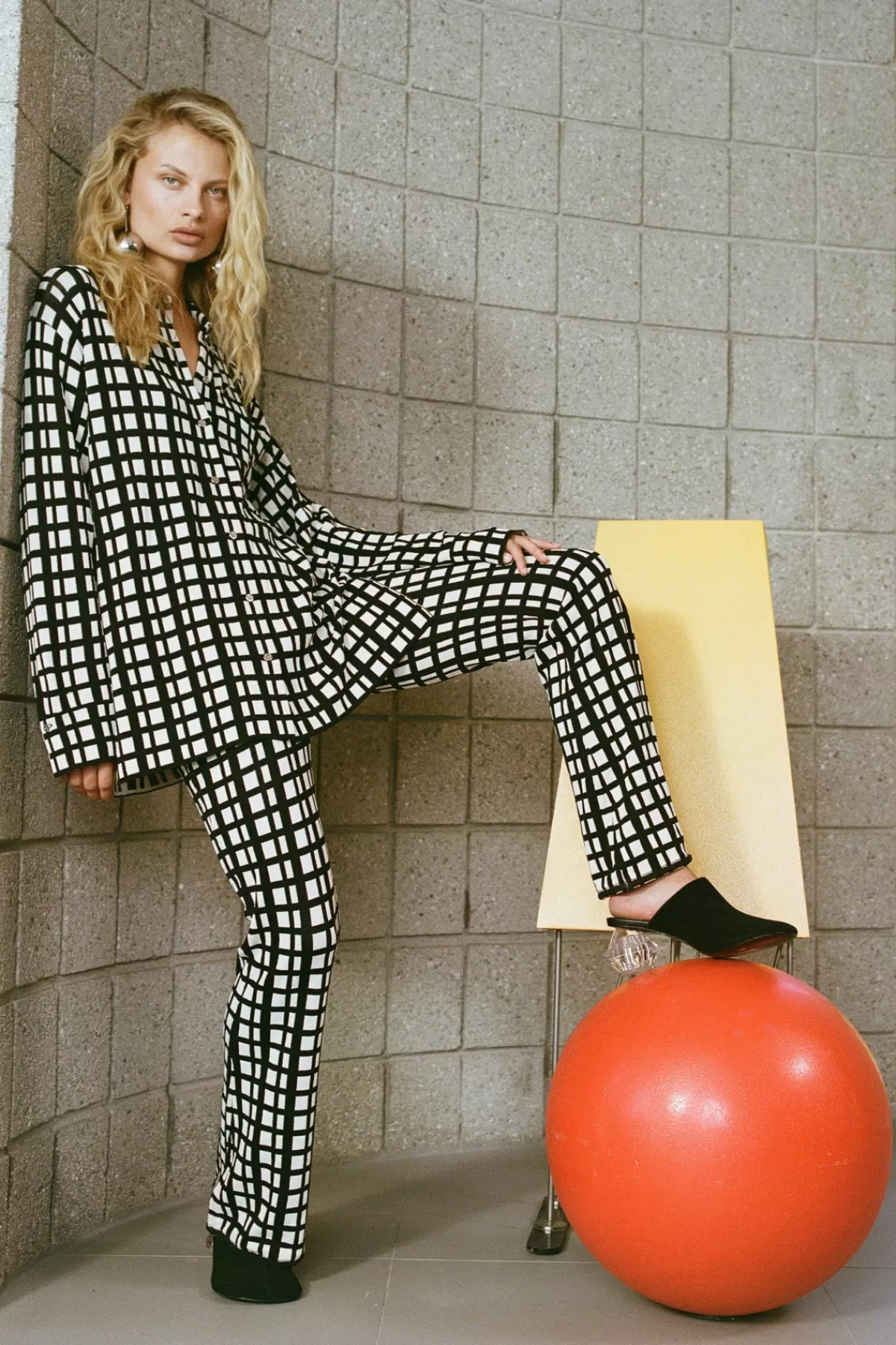 Knits By' Essentials<SIMONMILLER Knits By Blaz Jacket in windowpane
