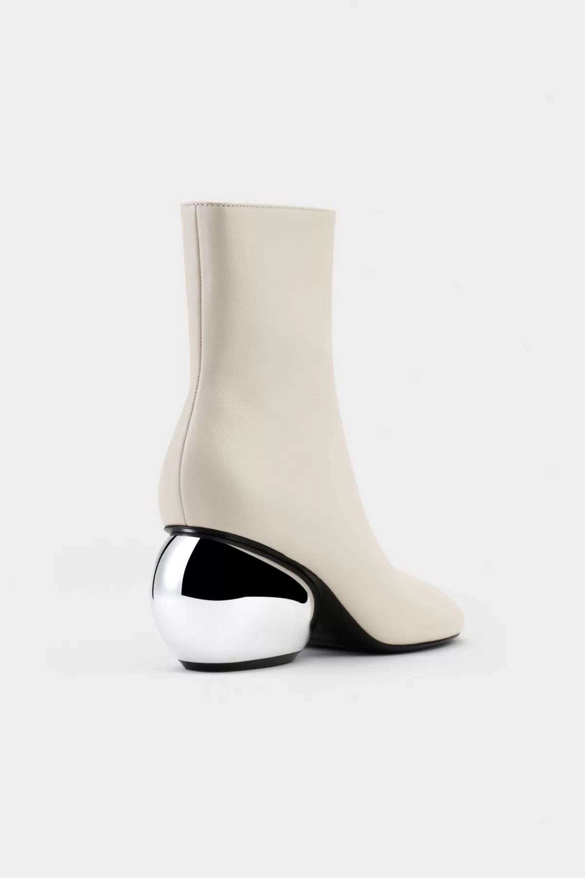 Boots<SIMONMILLER Moderno Ankle Boot in macadamia