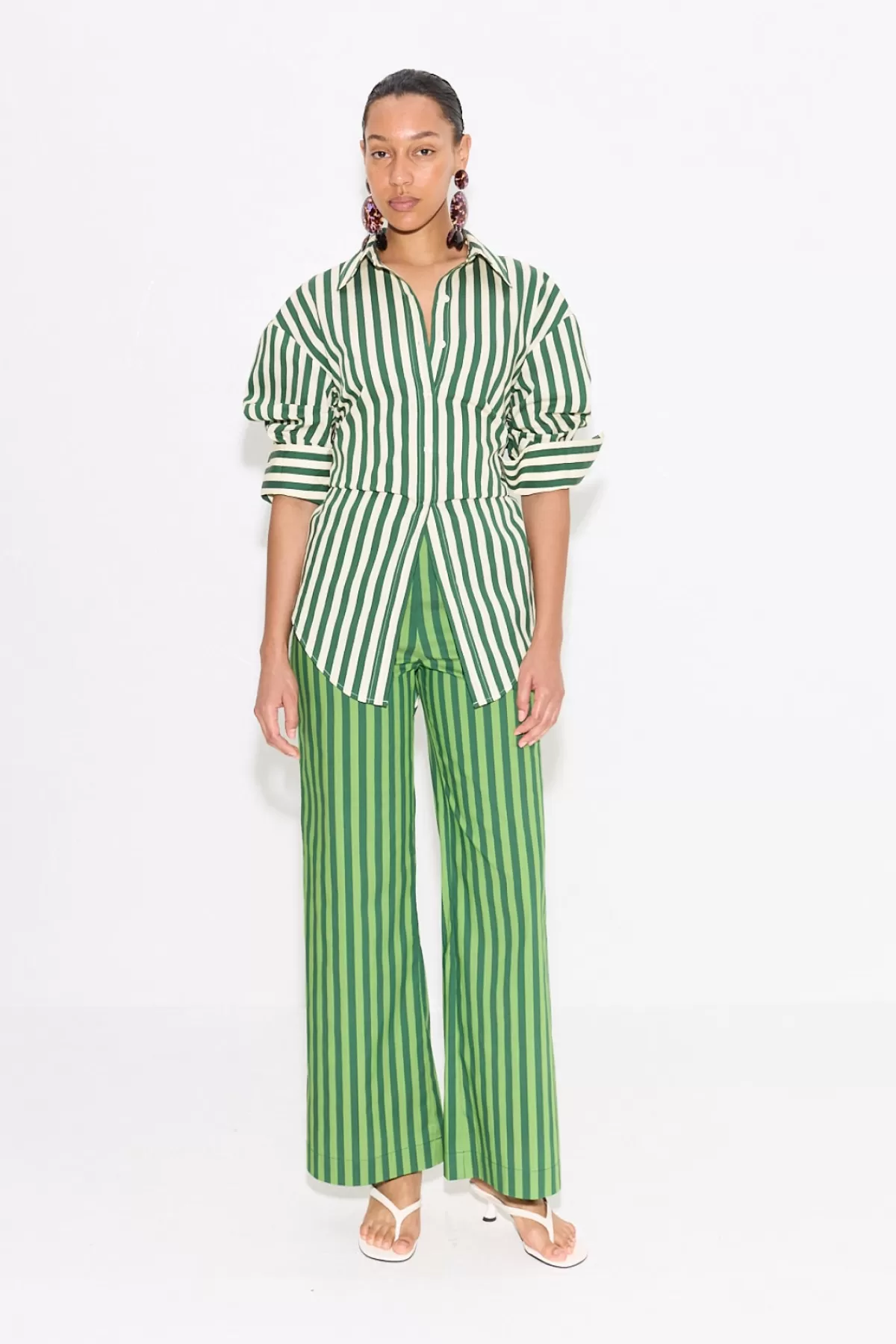 Bottoms<SIMONMILLER Pia Striped Poplin Pant in Gummy Green/Moss gummygreen/moss