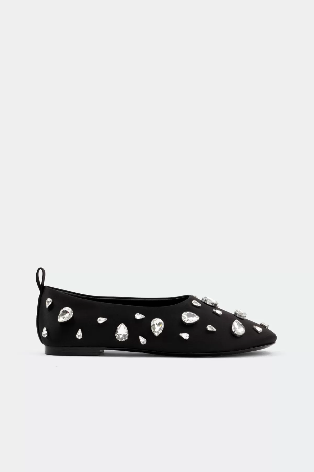 Flats<SIMONMILLER Teardrop Crystal Riad Flat in Black/Clear black/clear