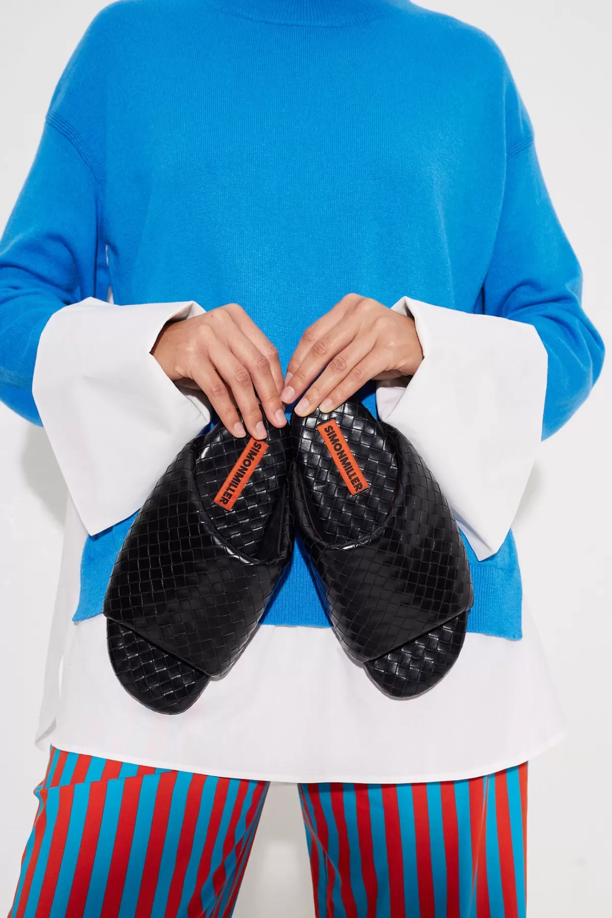 Flats<SIMONMILLER Woven Bubble Slide in black